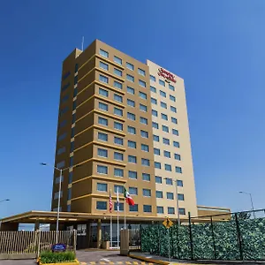 hampton-inn-suites-by-hilton-puebla.hotelspuebla.com/